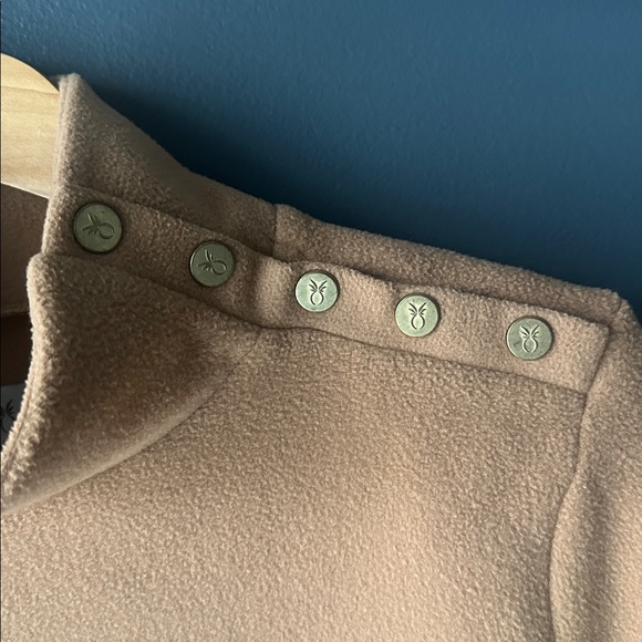 DUDLEY STEPHENS Meadow Vello Fleece top size Large women’s camel tan EUC - Picture 8 of 13